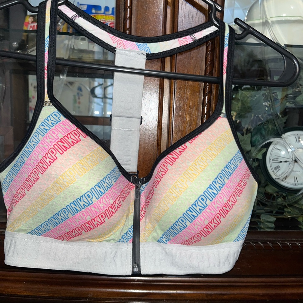 VS sports bra